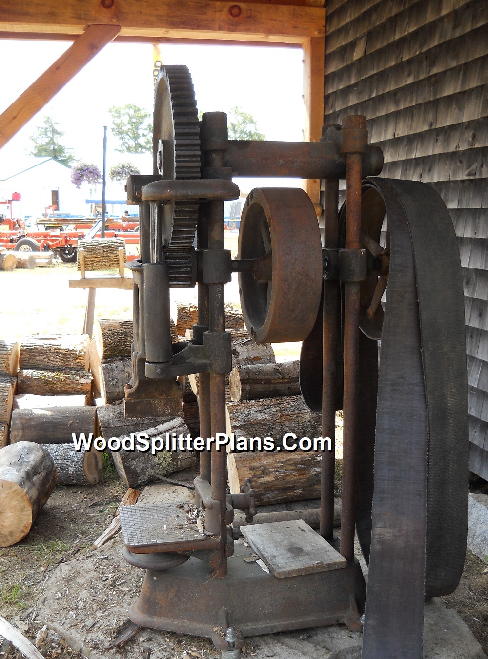 Vintage Pedestal Flywheel Wood Splitter